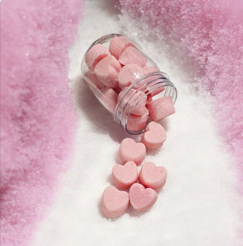 Foaming scrub tablets