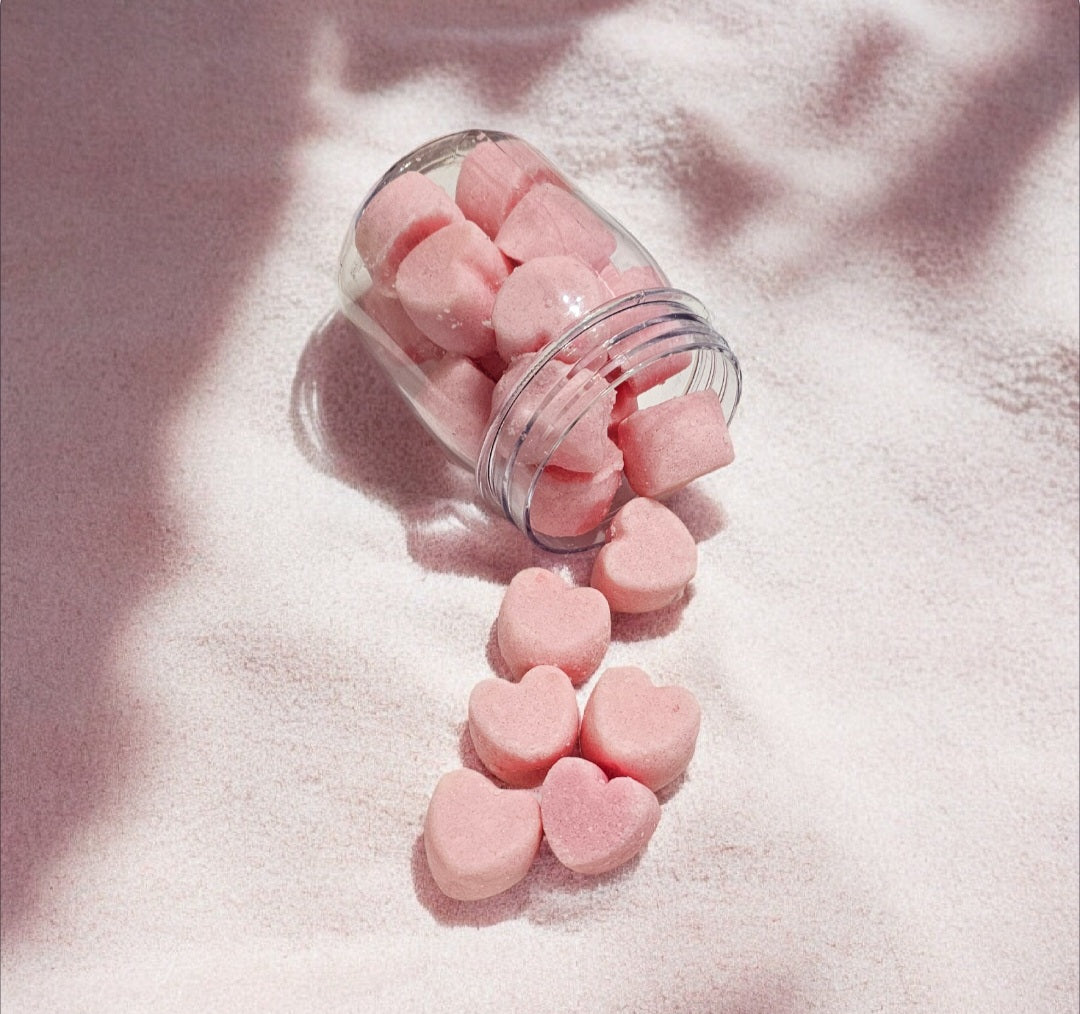 Foaming scrub tablets